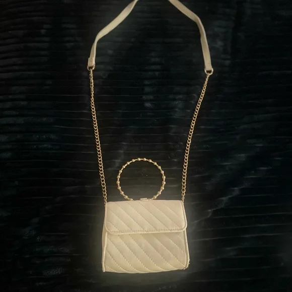 All 4 bags for $50 or you can buy separately - Picture 3 of 8